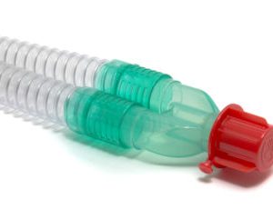 Smoothbore breathing systems for passive humidification