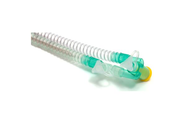Breathing systems for use with neonatal and paediatric ventilators